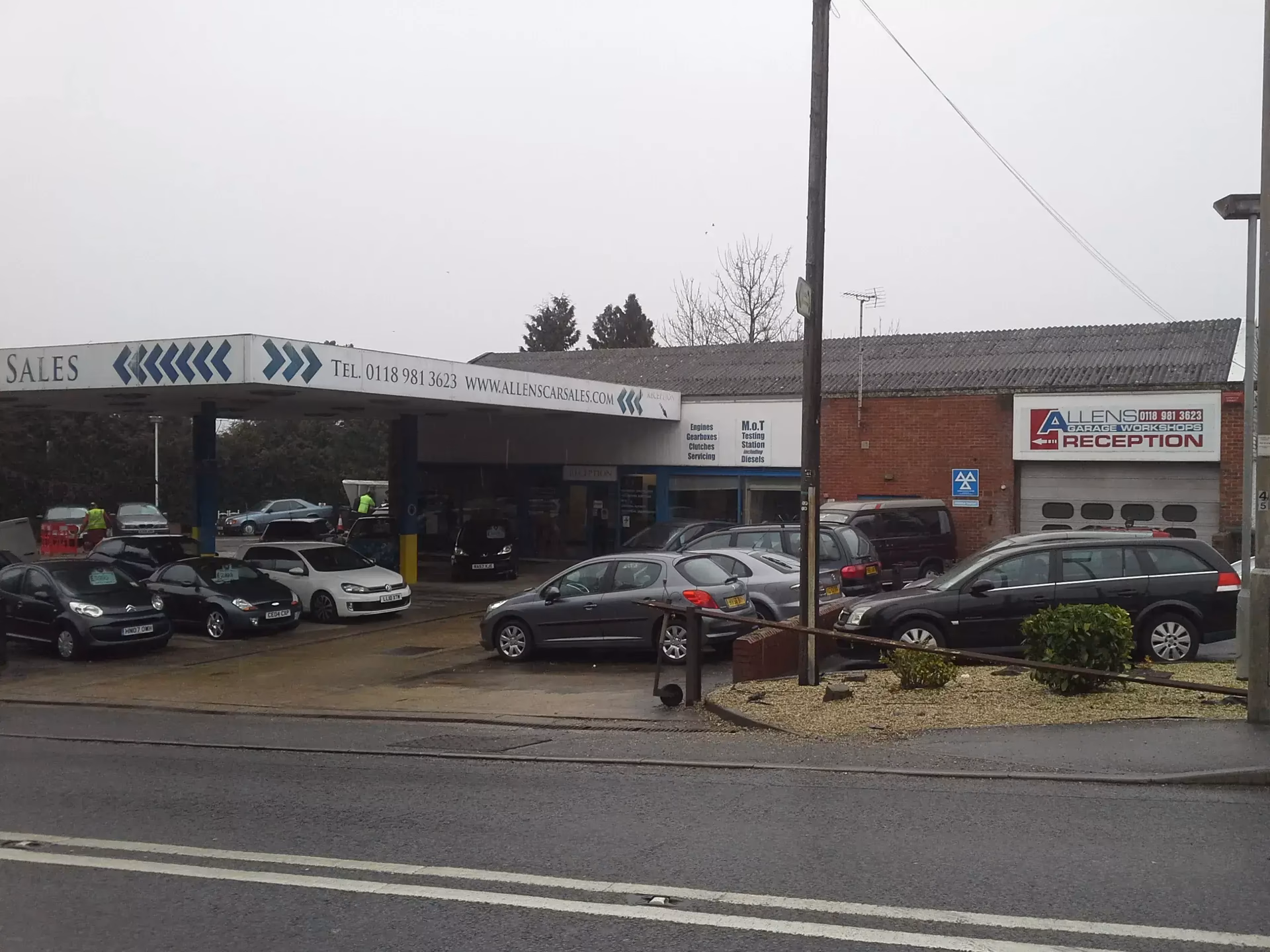 Where can I book a car in Tadley?