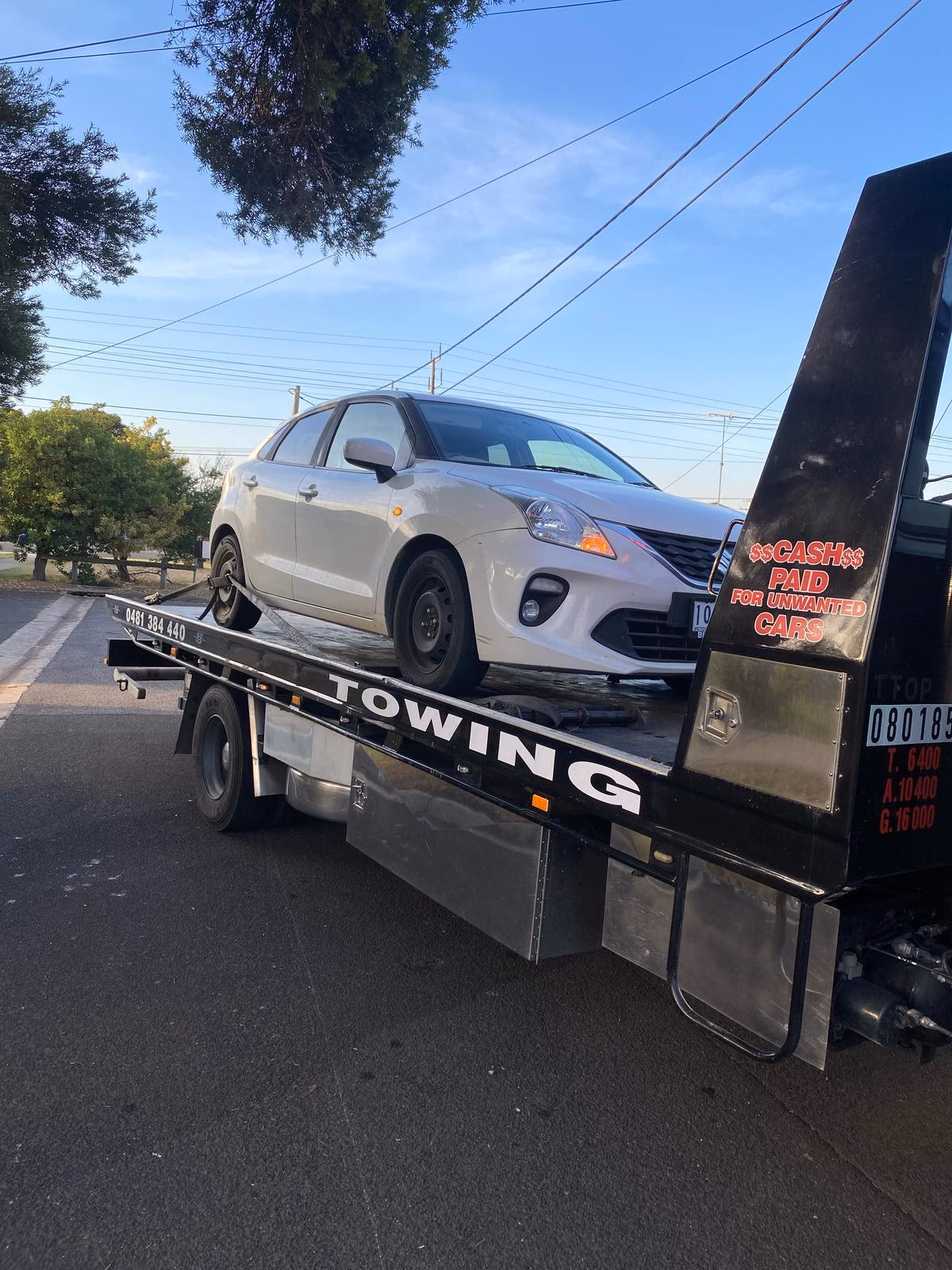 Who is towing 24 Geelong?