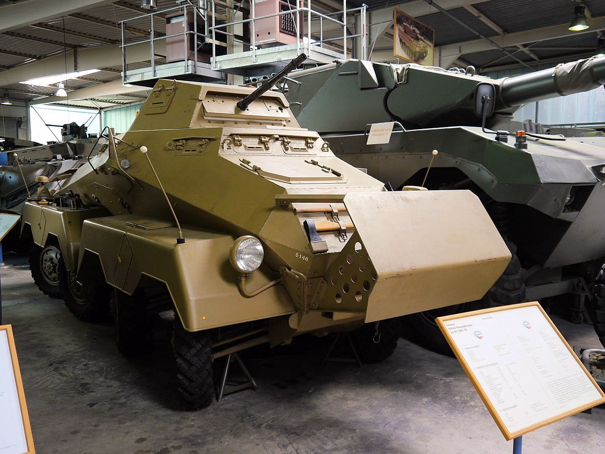 Why did the German Army develop a heavy armed car 231?