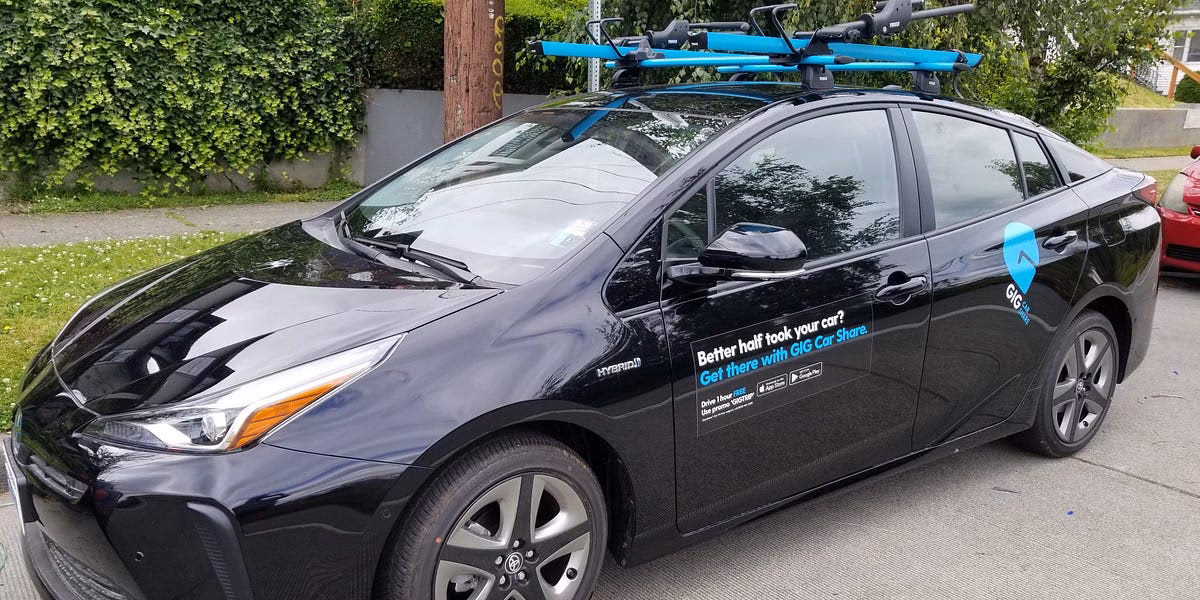 How can I contact GIG Insurance UAE?