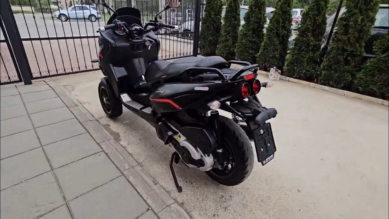 What language is the Gilera Fuoco 500ie manual available in?