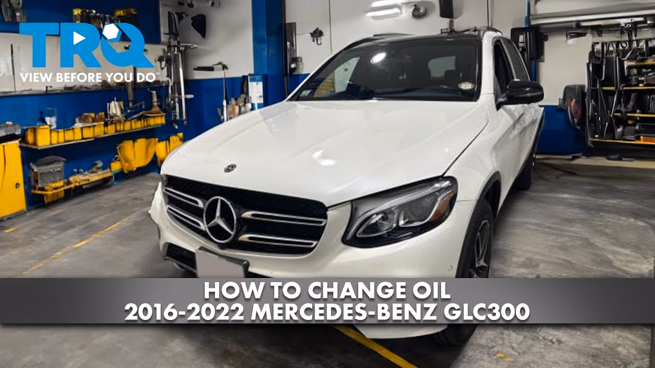 How much does a 2023 glc300 4 MATIC oil change cost?