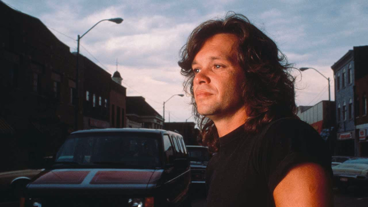 How do I book a service at Glyn Hopkin?