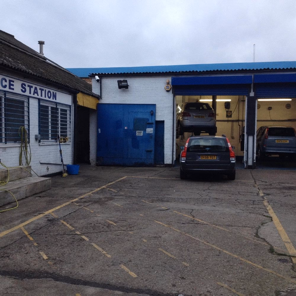 How can I Check my MOT & Tax status in the UK?