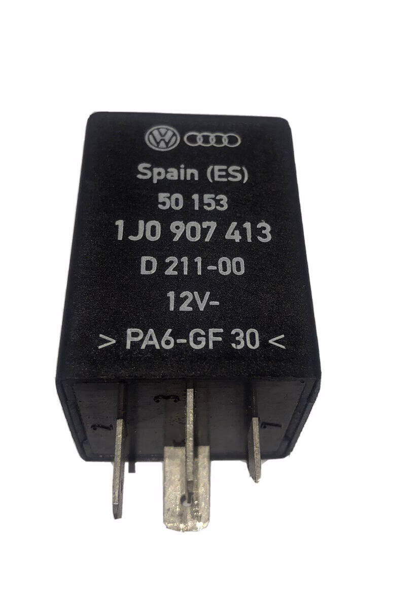 What's the Volkswagen Golf IV / Bora fuses location?