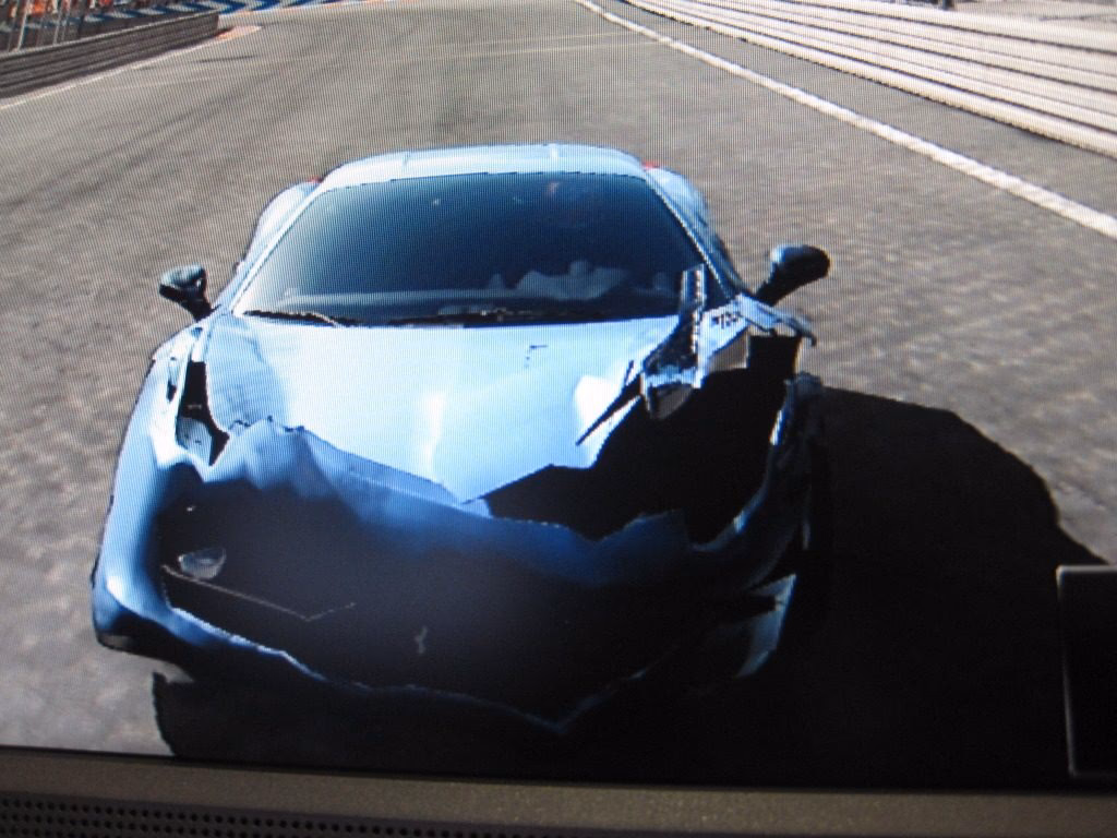 Does Gran Turismo 5 have exterior damage?