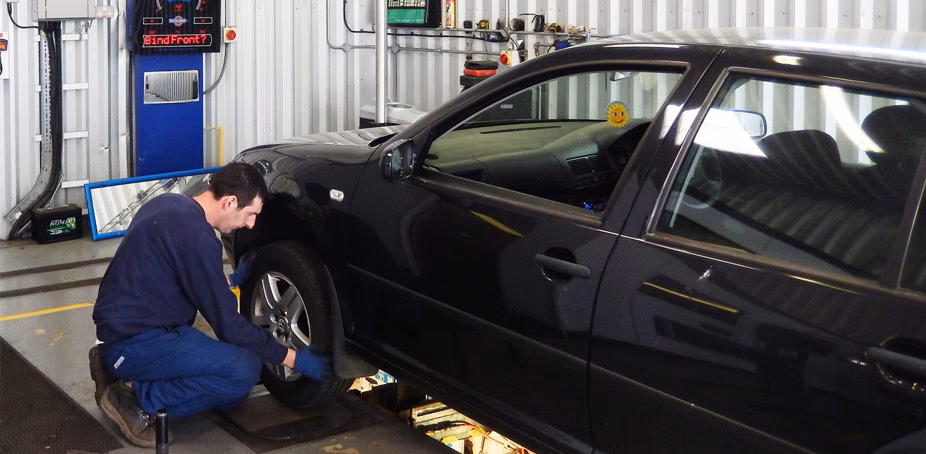 Who is Green Street Green MOT test centre?