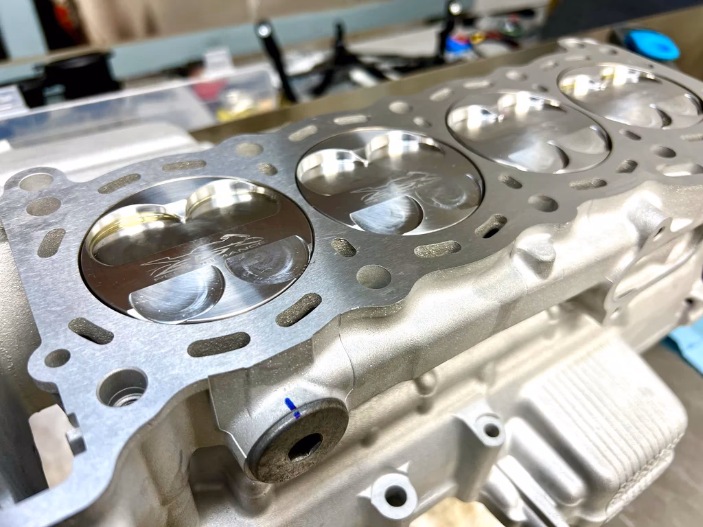 How many GSX-R 750R were made?