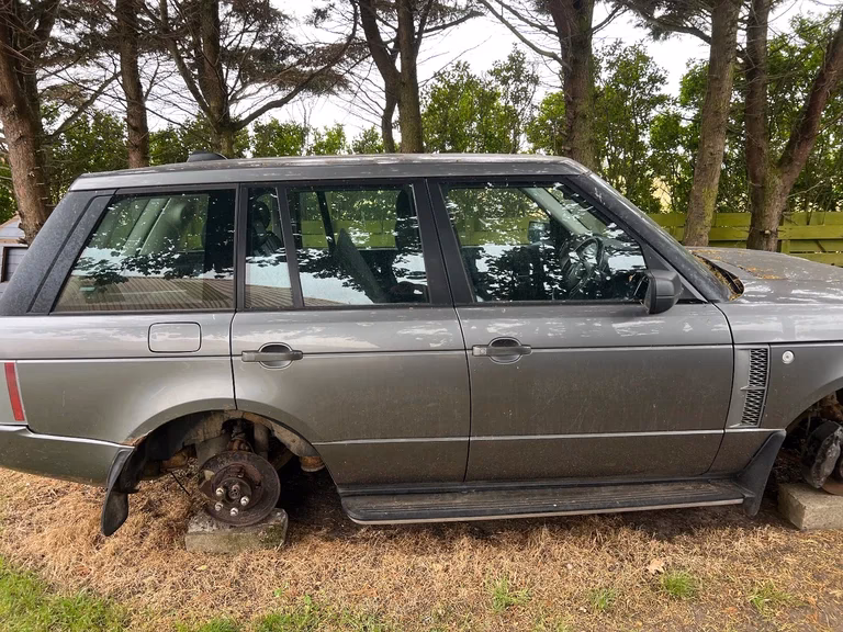 Does AutoVillage ship car parts to Aberdeen?