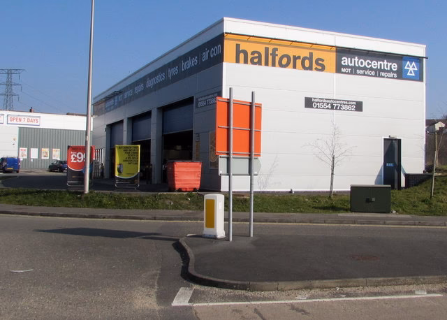 What's it like working at Halfords?