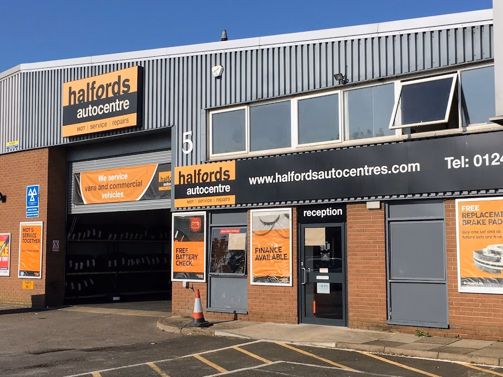 Should I take my Car to Halfords Autocentre?