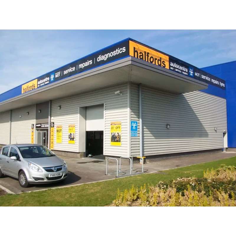 Why choose Halfords for brakes and tyres?