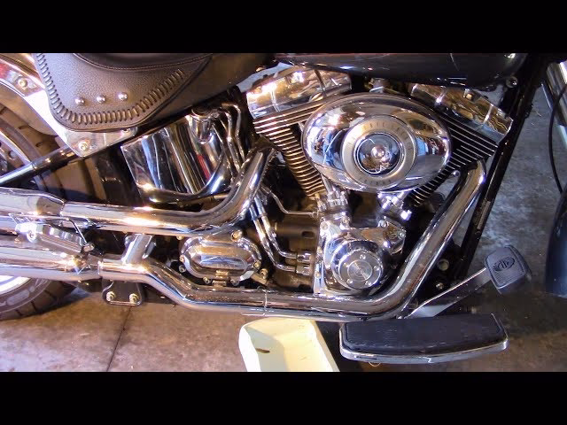 How to change motor oil on Harley Davidson Softail?