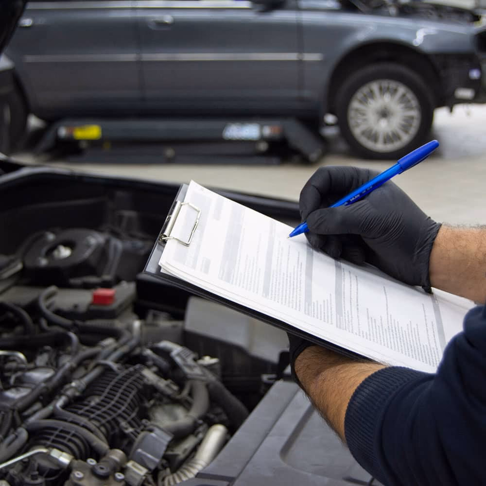 Can a franchised dealer service a car with an extended warranty?