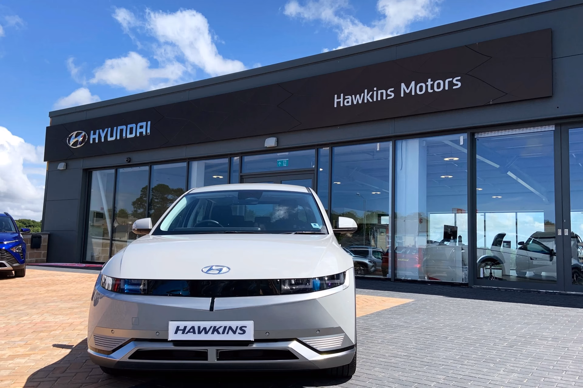 How do I book a service or mot at Hawkins?