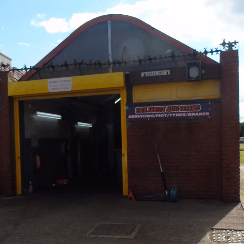 Who is Hogg MOT service centre?