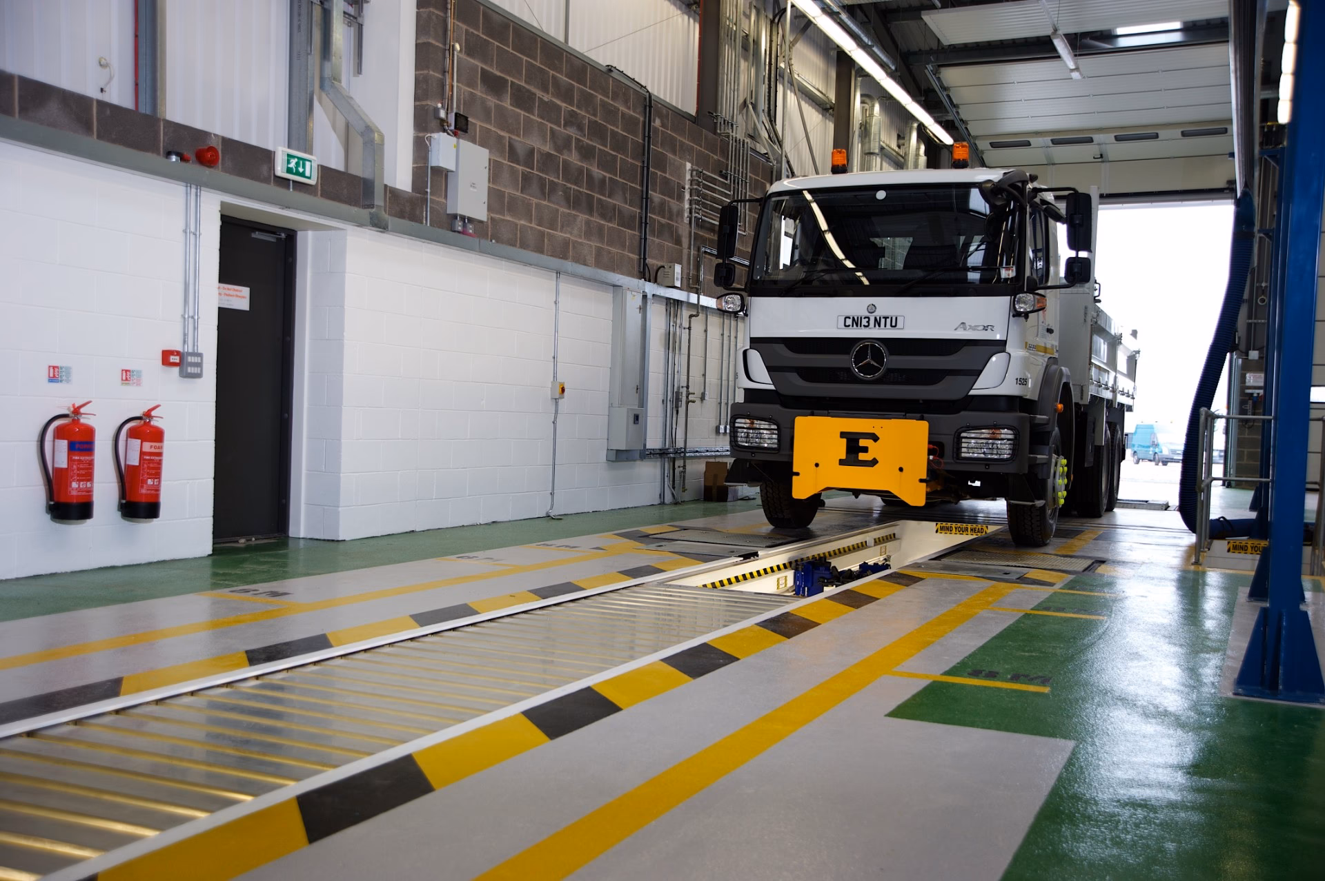 Who is Cardiff Bay truck services?