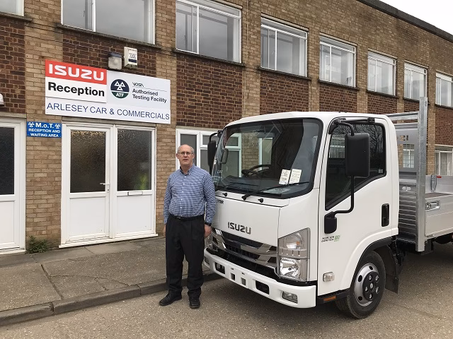 Who is Arlesey car & commercials?