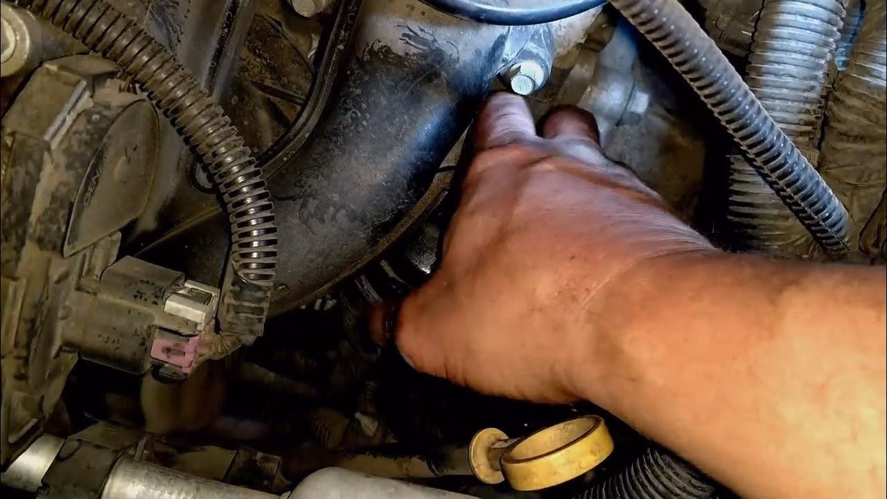 How do I change the 2007 Chevrolet HHR Lt oil & filter?
