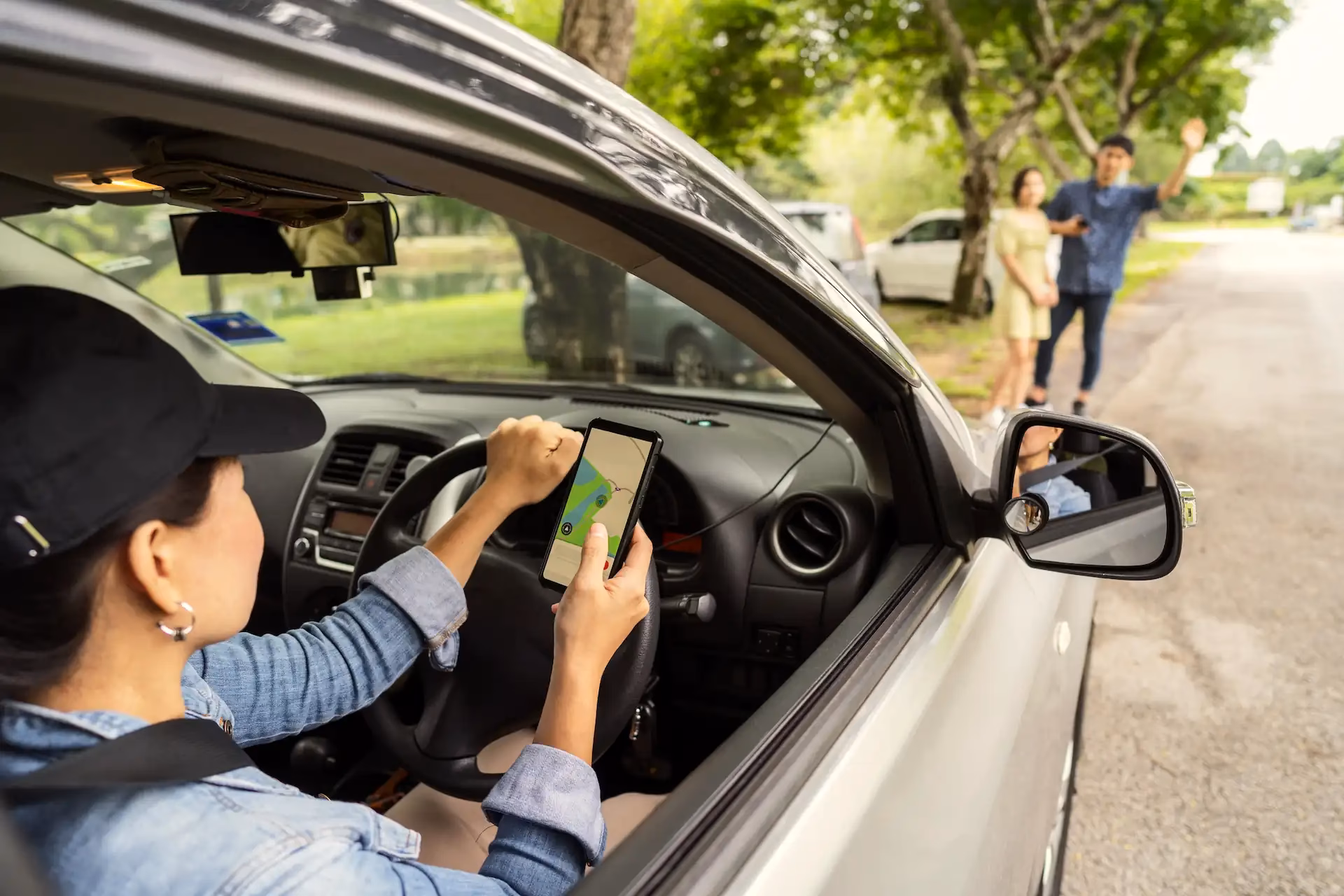 Does Uber rent a car?