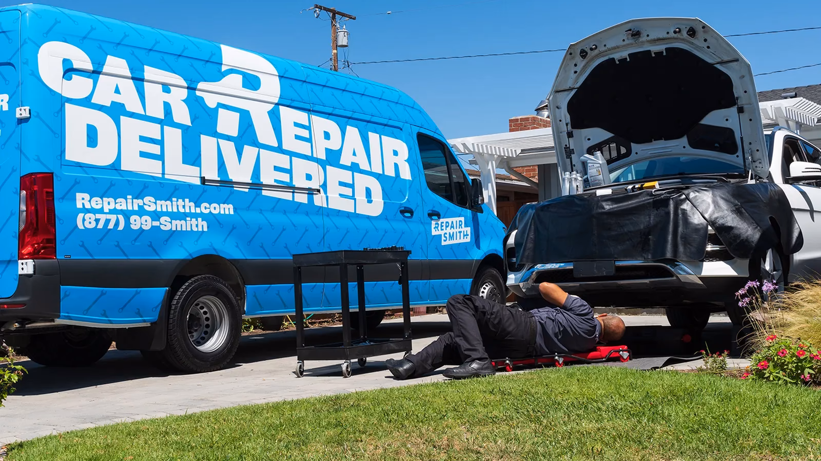 What types of mobile car repair services do you provide?