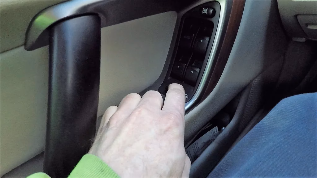 How do you stop a car from beeping?