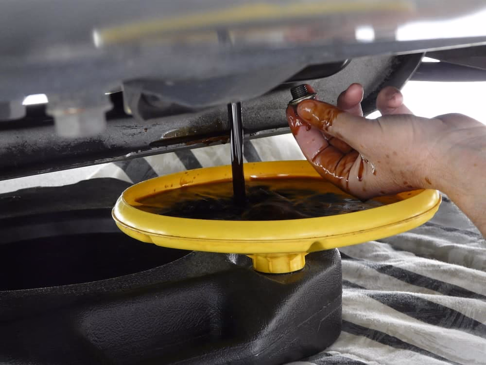 How long does it take to change the oil in a BMW?