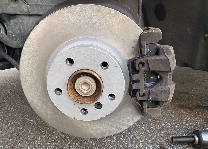 Do brake rotors wear out faster?
