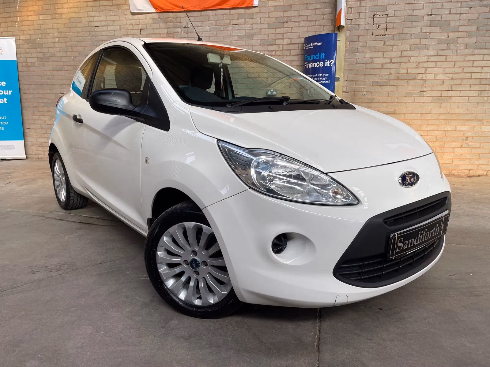 What is the average price of a Ford Ka?