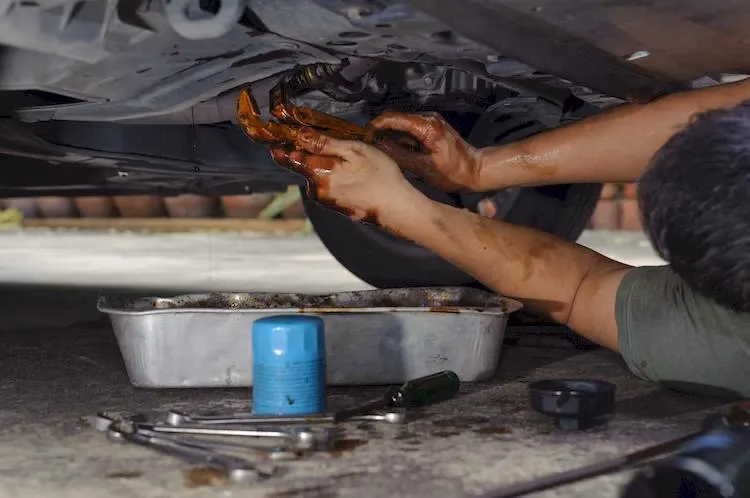 How much does it cost to reseal an oil pan?