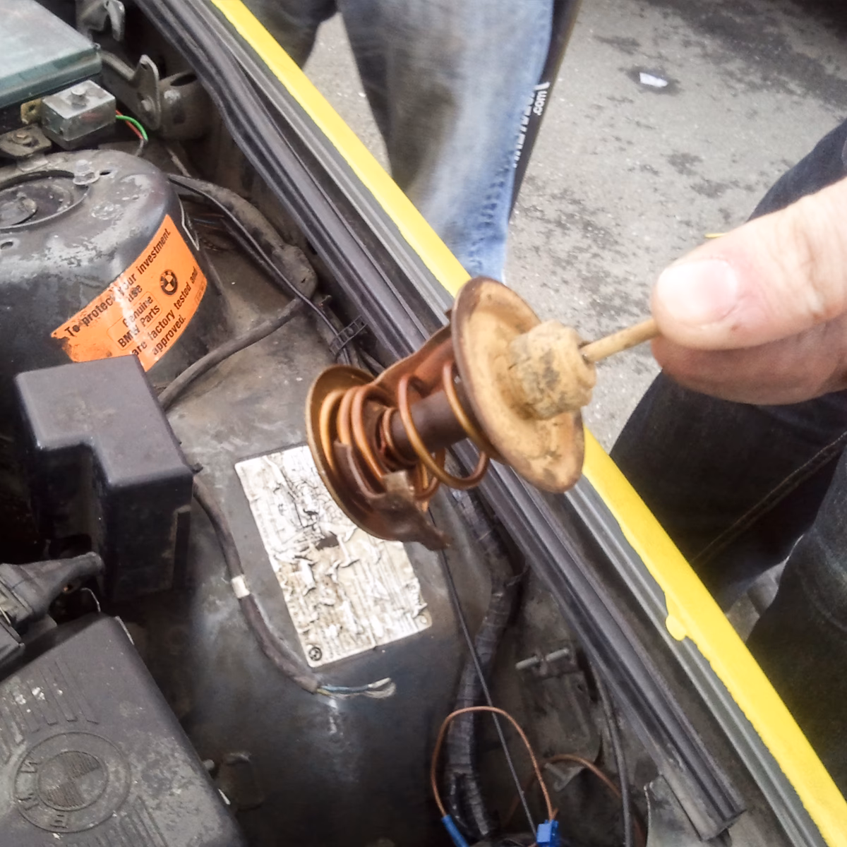 How much does a thermostat replacement cost in the UK?
