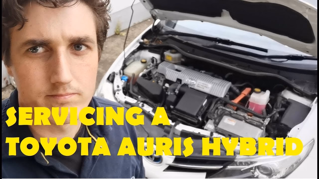 How often should a Toyota Auris be serviced?