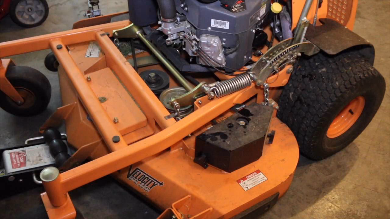 How long does it take to change engine oil?