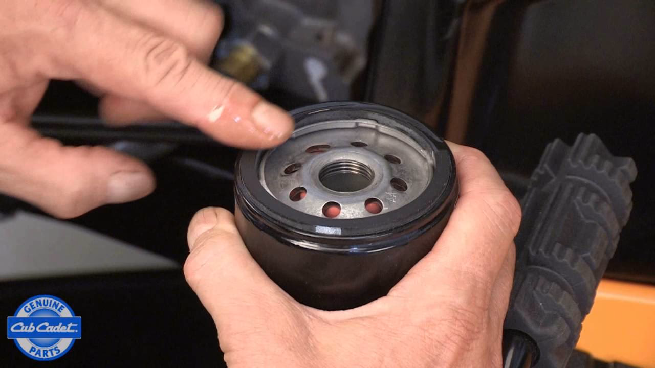 Do Cub Cadets need to change lawn mower oil?