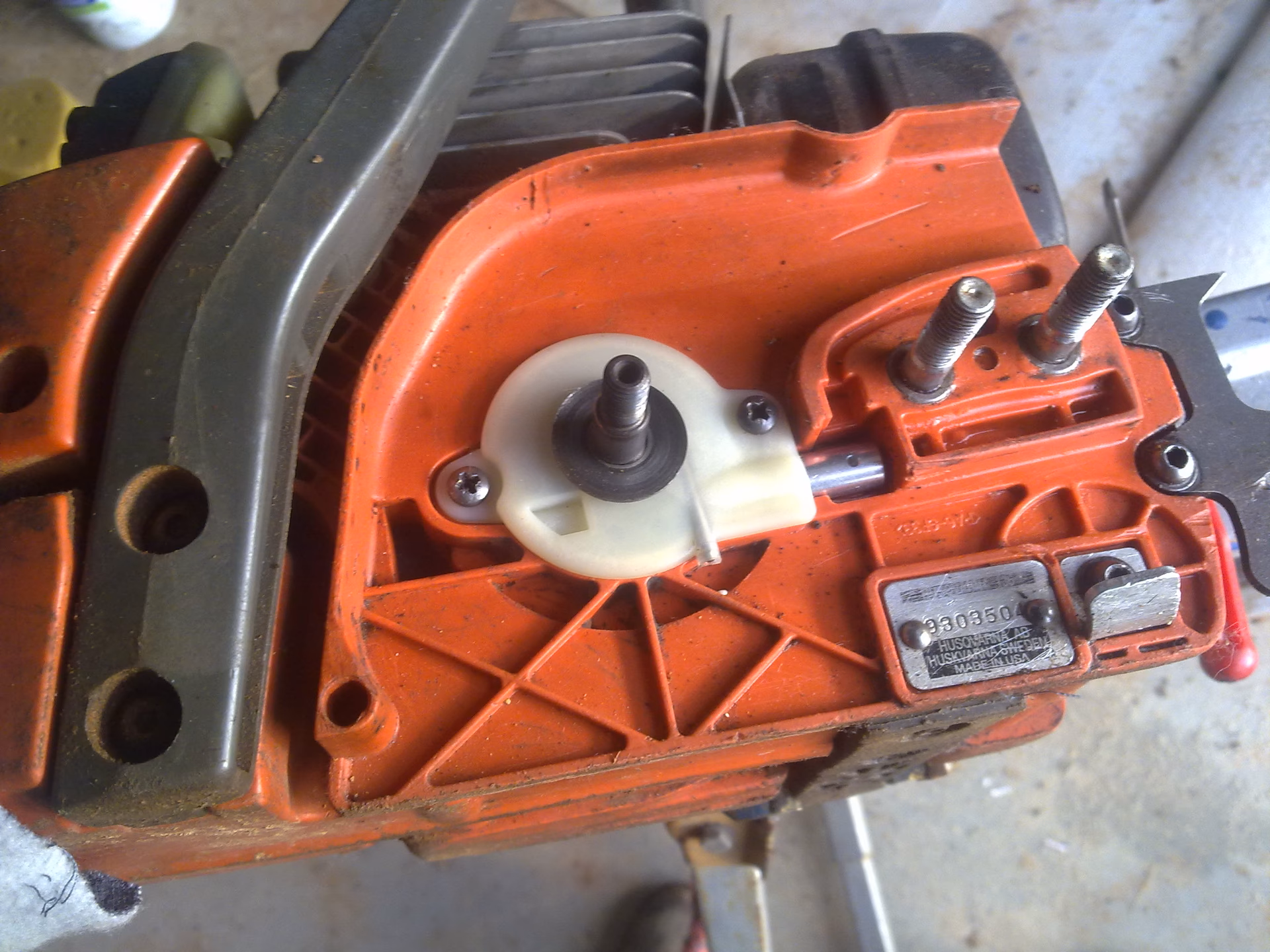 How do I fix a broken oil pump?