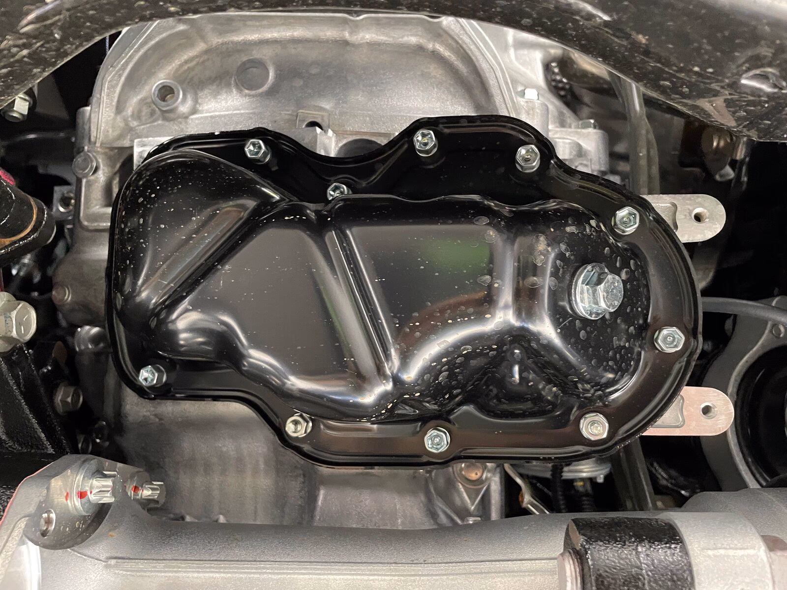 What engine oil does a landcruiser take?