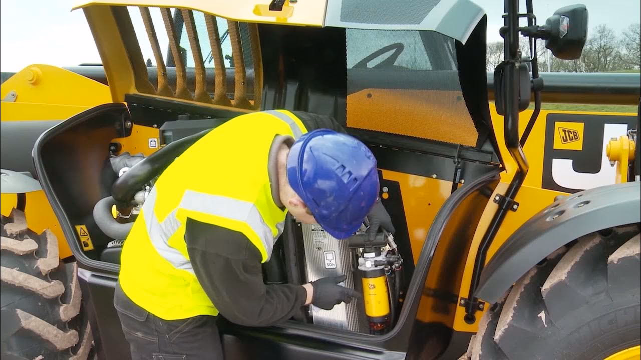 How do you pump oil out of a jib?