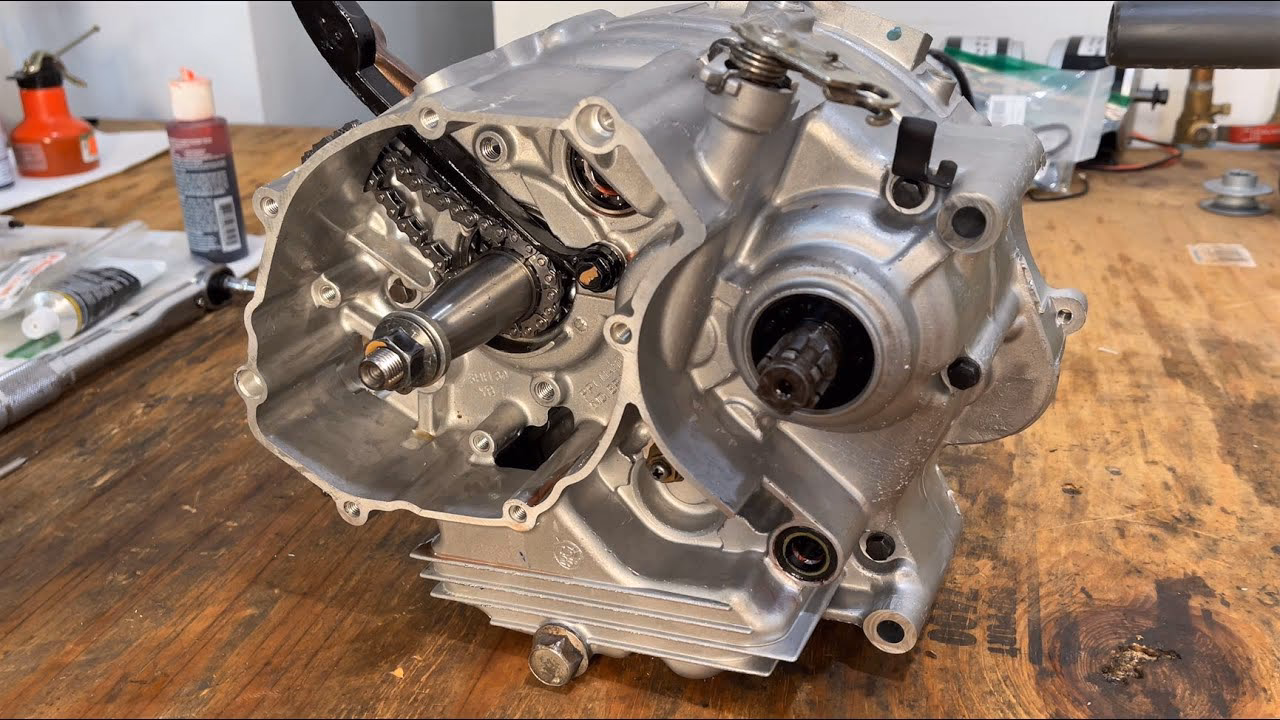 How much oil does a tt-r125 take?