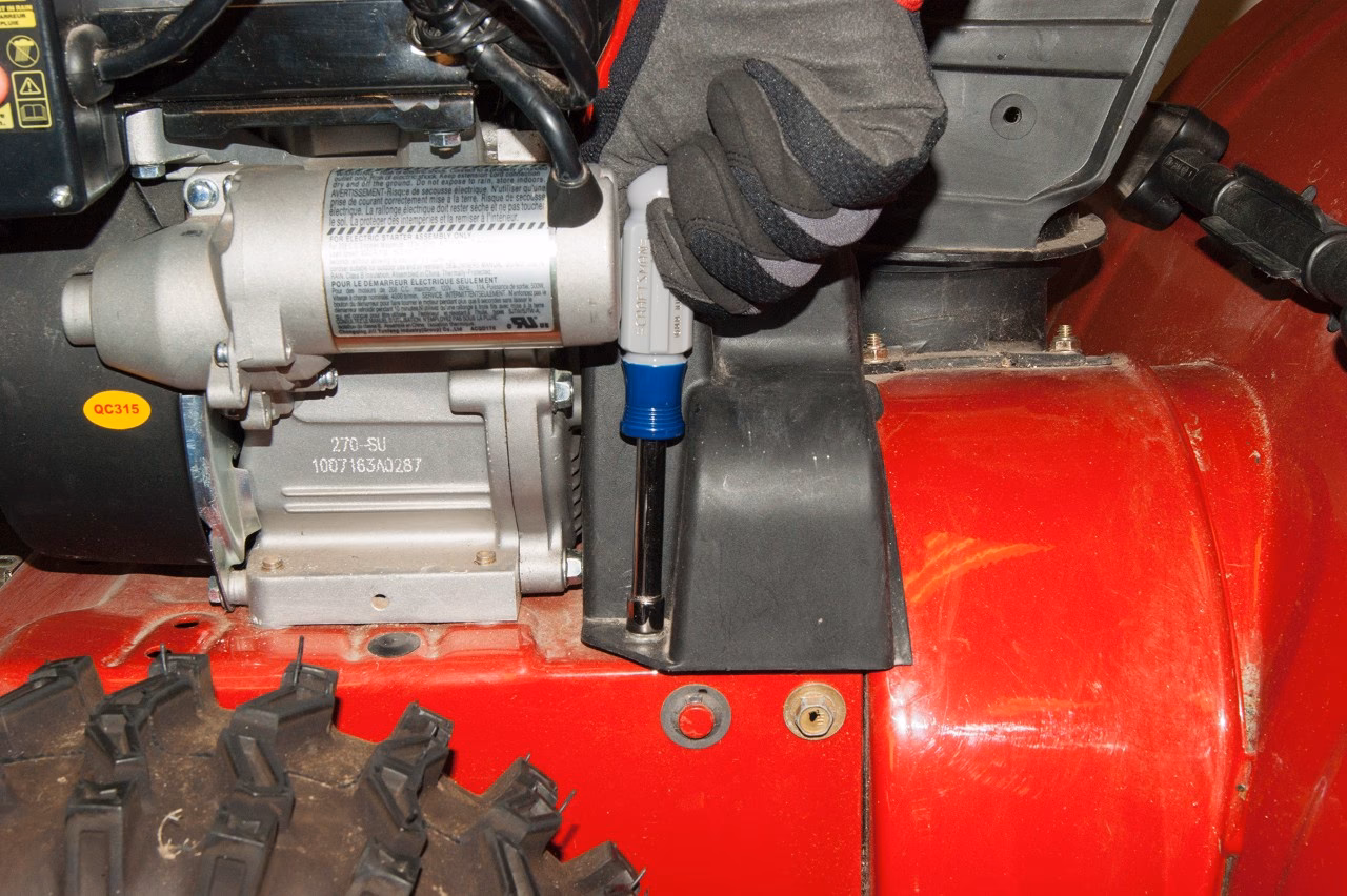 How to maintain a snow blower?