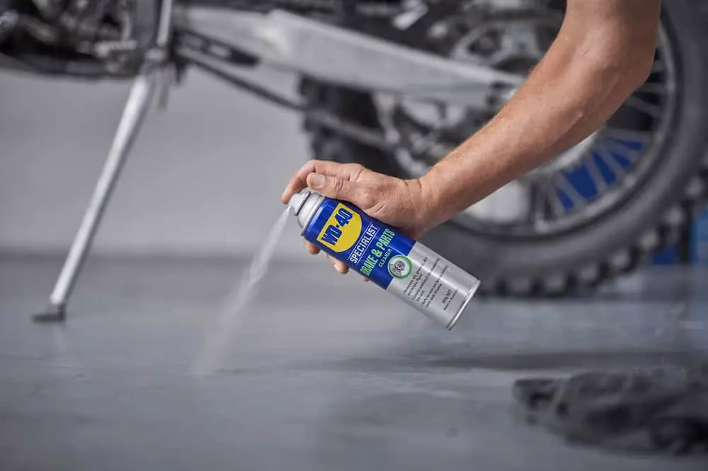 How to clean brake dust off rotors and wheels?