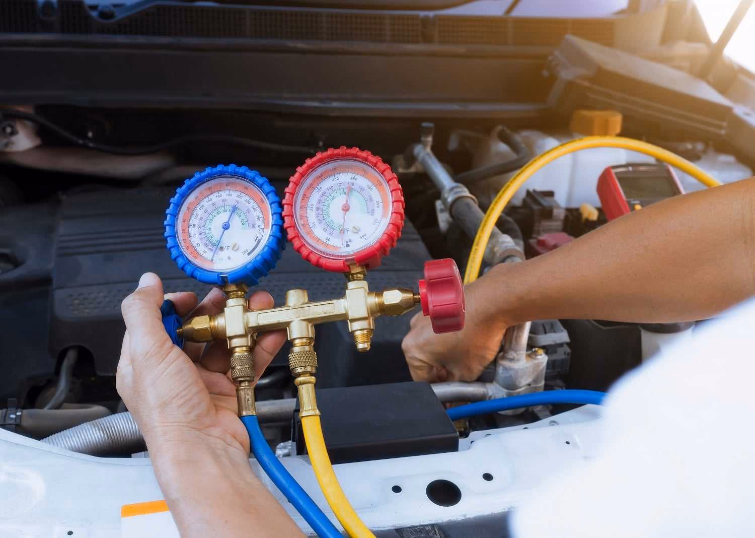 Can a car air conditioner leak be fixed?