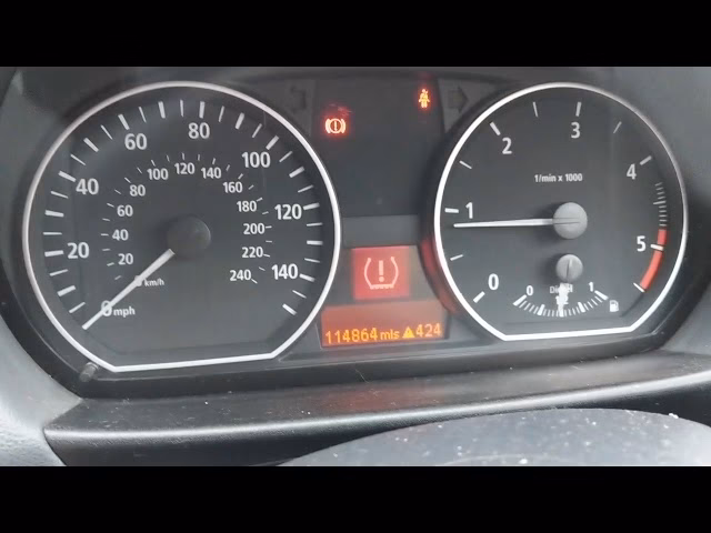 How do I Reset my BMW 1 series service indicator?