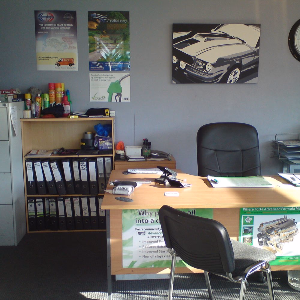 Where is Hucclecote Surgery located?