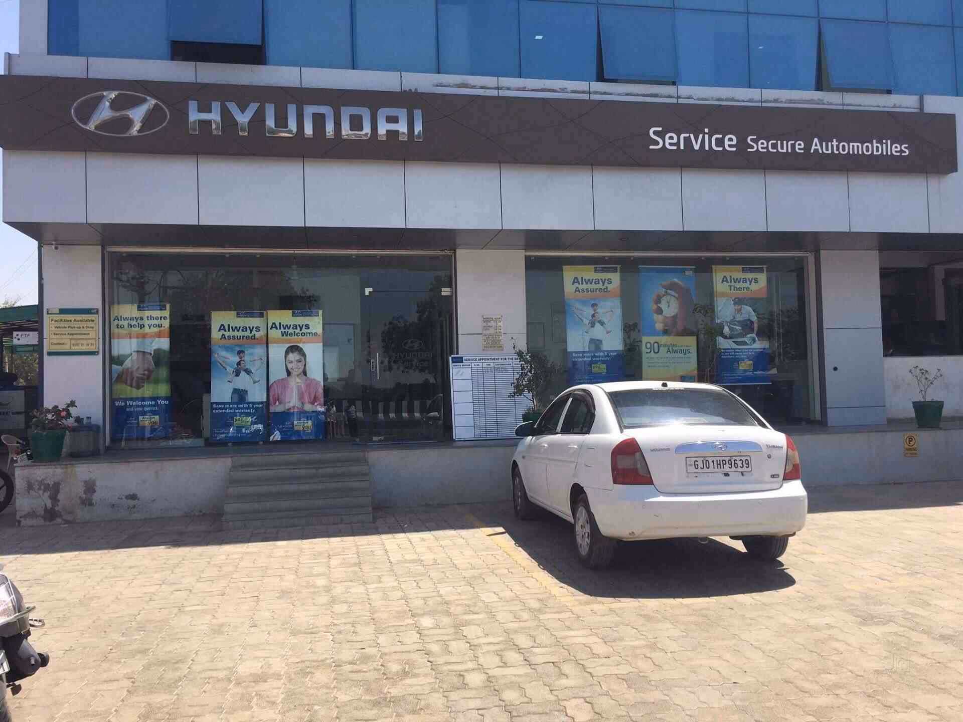 Where to book Hyundai service in Ahmedabad?
