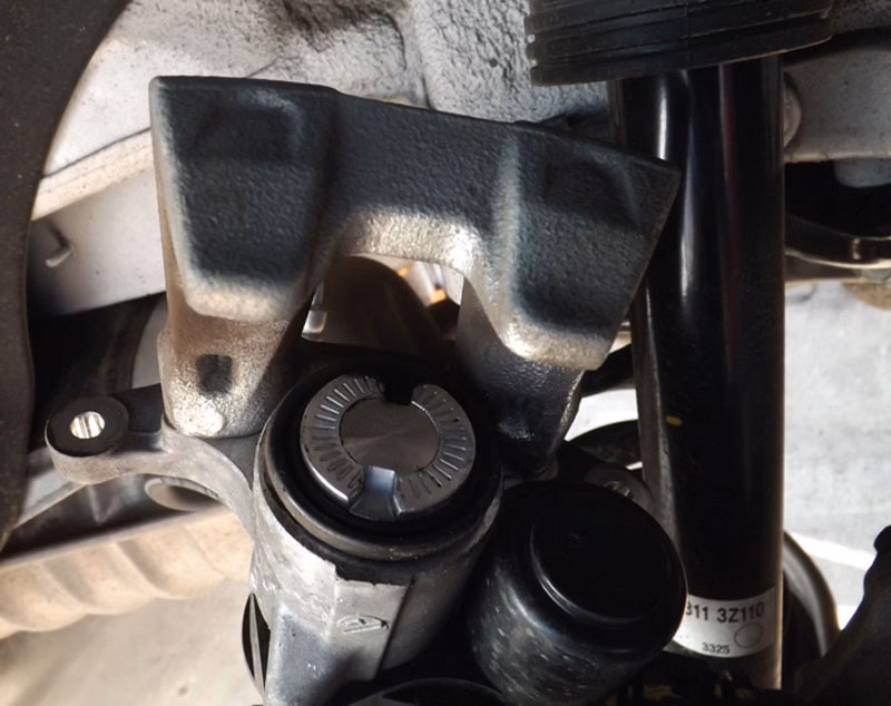 What's the Hyundai i40 Tourer rear brake pad fitting?