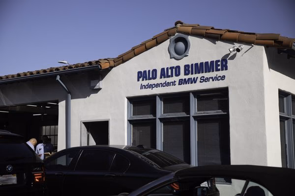 What does an independent German car specialist do?