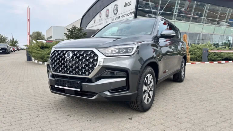 Does SsangYong Motors still operate in the UK?