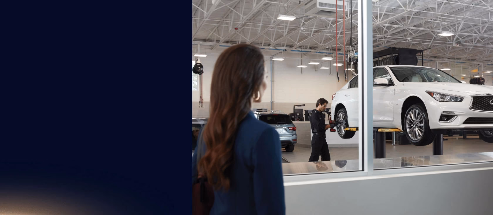 Who is Infiniti service & parts centre?
