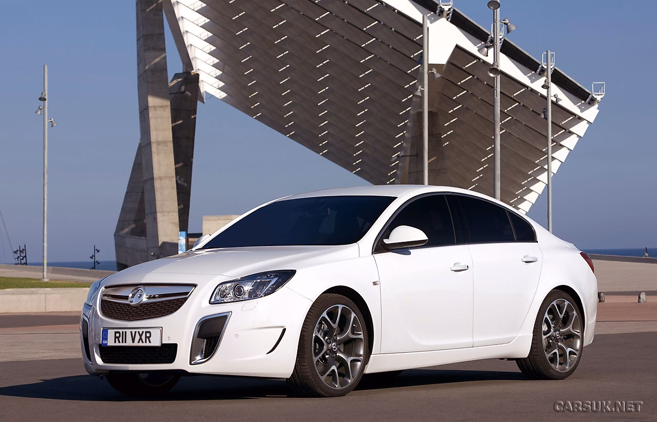 Does the Insignia VXR move well on the road?
