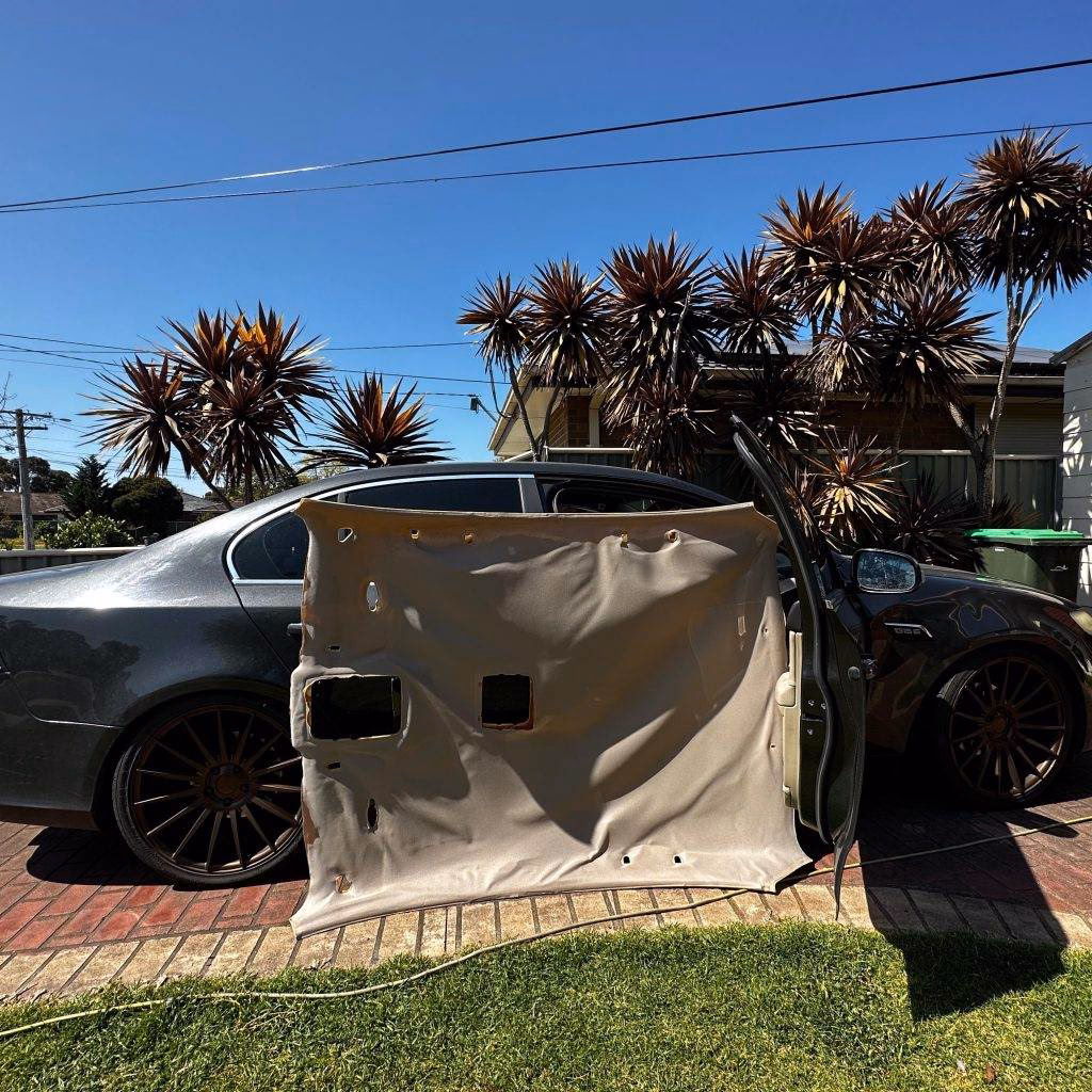 Can classic trimmers fix a roof lining?